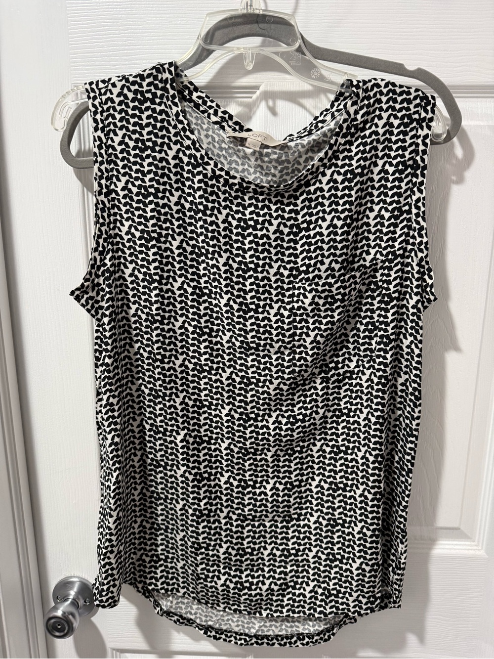 LOFT Black & White Sleeveless Printed Tank with pocket